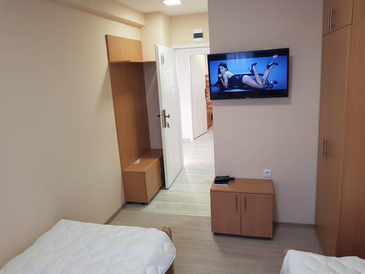 City Hostel บันยาลูกา ภายนอก รูปภาพ