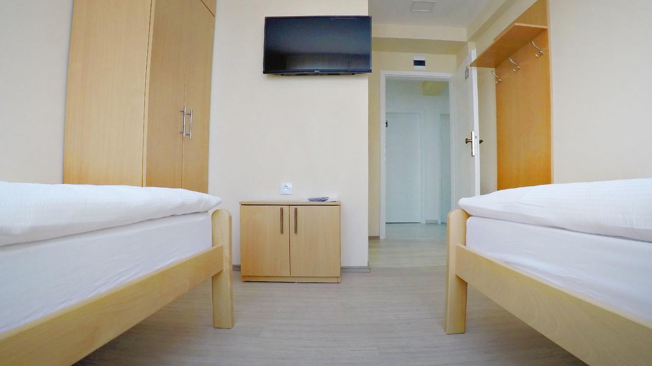 City Hostel บันยาลูกา ภายนอก รูปภาพ
