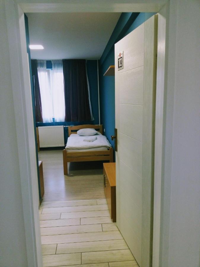 City Hostel บันยาลูกา ภายนอก รูปภาพ